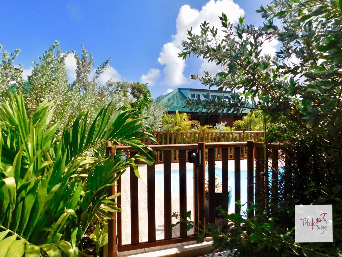 Titalee Lodge 3 Villas Autour D'Une Piscine Saint-Francois  Bagian luar foto